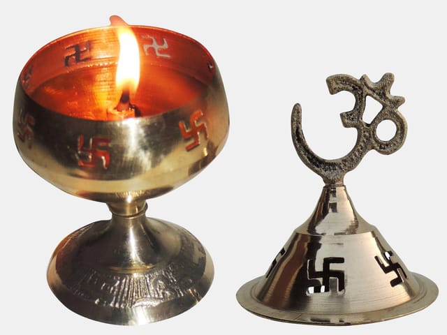 Brass Table Decor Oil Lamp Om Pakija Deepak - 2.6*2.6*3 inch (Z164 C)