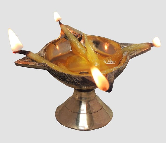 Brass Table Decor Oil Lamp Deepak 4 Wicks  - 1.7*1.7*1.4 inch (F633 A)