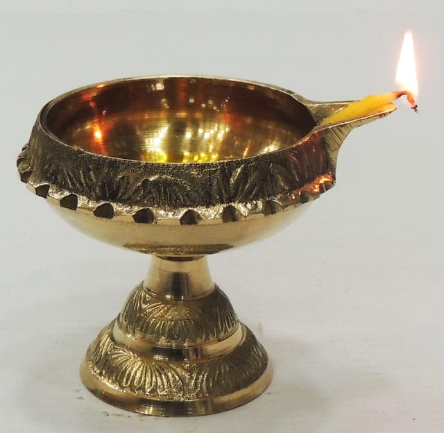 Stand Kuber Deepak No. 4  - 3.7*3.1*2.8 inch (Z194 F)