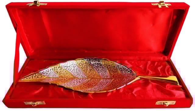 Brass Decorative Neem Leaf Two Tone  Platter (B124)