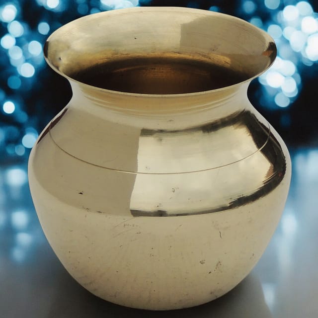 Brass Lota No. 4 , 300 ML - 3.3*3.3*3.4 inch (Z187 E)