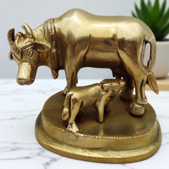 Brass Showpiece Gaye bachada Statue - 3.5*2.5*3 inch (BS391 A)