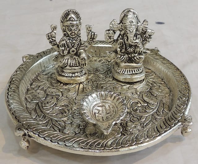 Aluminium Showpiece Laxmi Ganesh Puja Thali - 5.5*5.5*2.2 Inch (AS506 S)