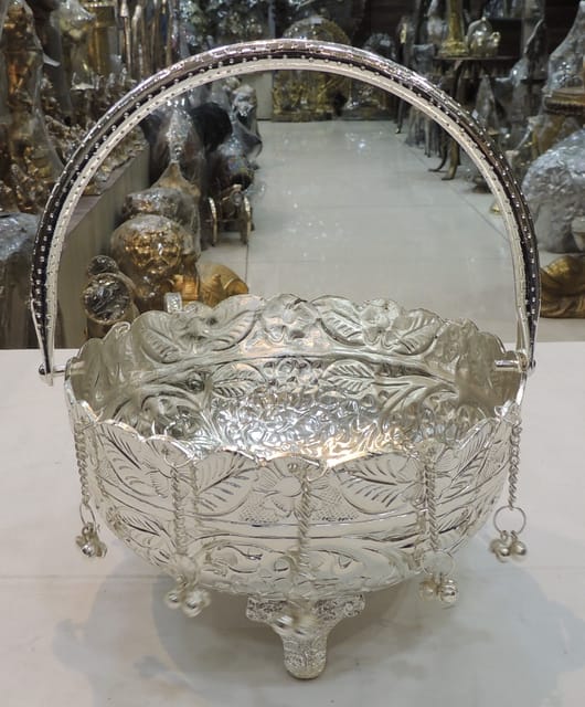 Aluminium Decorative Basket - 7.5*7*3.5 Inch (AT071 D)
