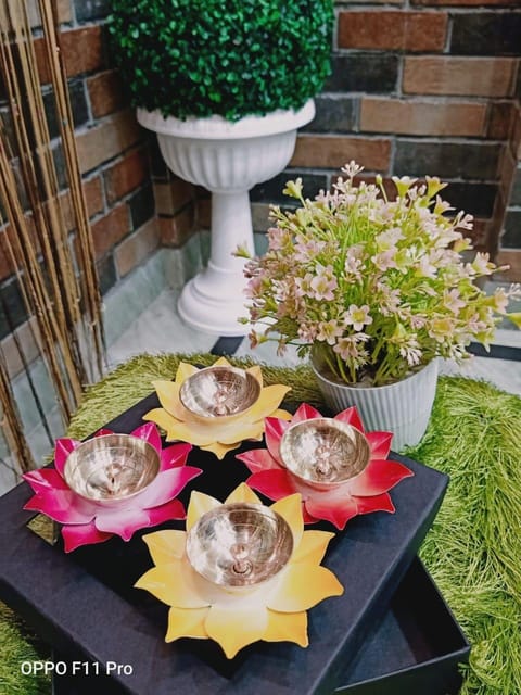 Brass Decorative Deepak Pack of 4 Pcs. (Z484 A)