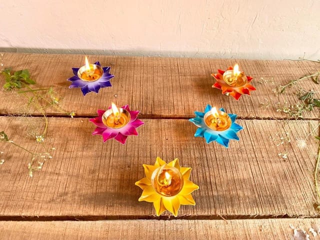 Brass Colourful Deepak 3 inch - (Z532 A)