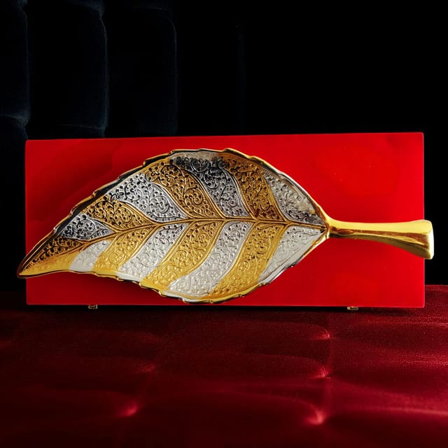 Brass Decorative Neem Leaf Two Tone  Platter (B124)