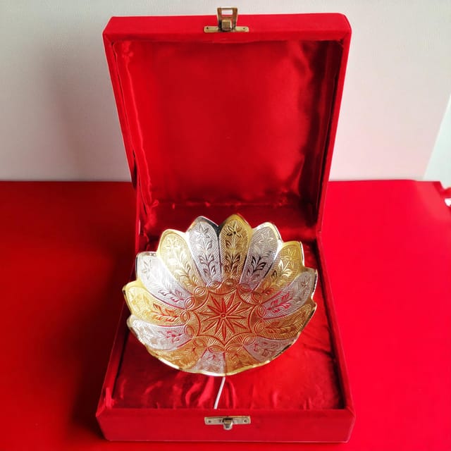 Brass Decorative Kamal Shape Bowl Platter (B066)