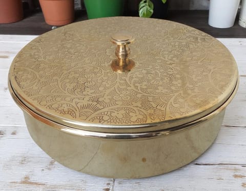 Handcrafted Brass Spice Box Masala Box Set With Spoon [8.2 inch, 7 Containers, 120 ML] (Z585 B)