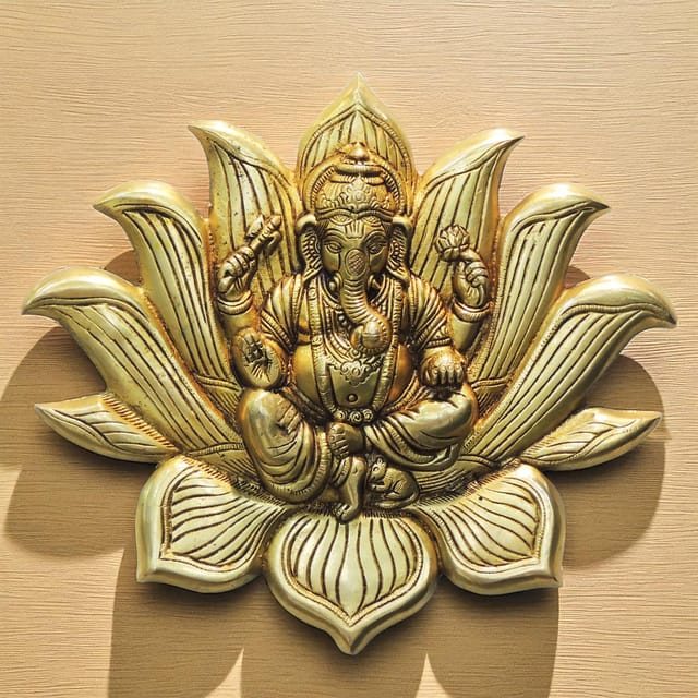 Brass Showpiece Kamal Ganesh God Idol Statue - 10.5*1*9.5 Inch (BS1782 G)