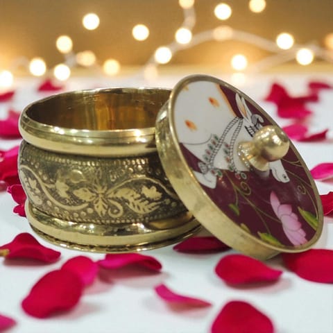 Brass Sindoor Box - 2*2*1.5 Inch (Z639 F)