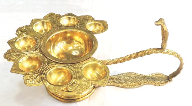 Brass Showpiece Ganga Arti, 7 Wicks - 11.5*8*5.2 Inch (F721 D)