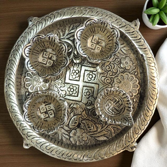 Aluminium Showpiece Puja Thali With Deepak - 5.5*5.5*1.5 Inch (AS505 S)