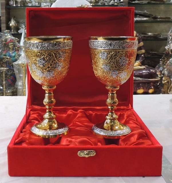 Brass Decorative Glass Diwali Gifting Item (B305 A)