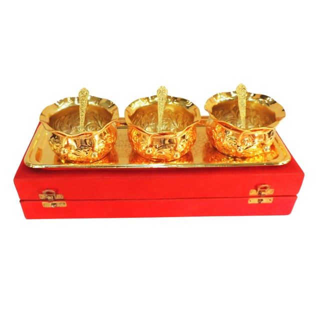 Brass Decorative 3 Pieces Bowl Set With Tray Packed in Velvet Box (B292 G)