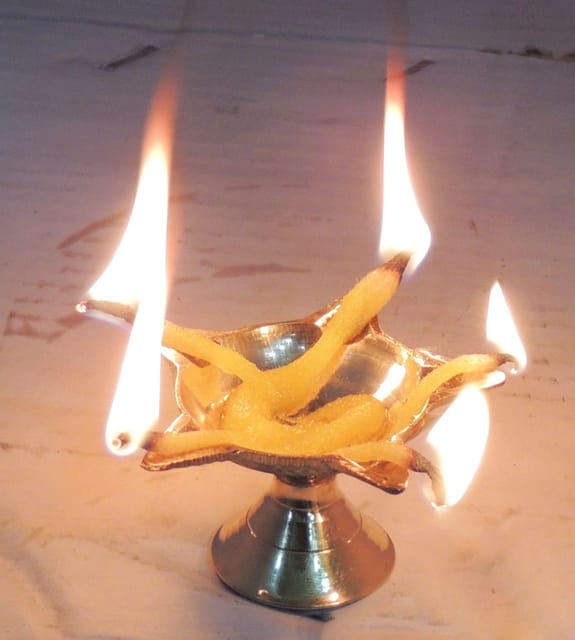 Panch Mukhi Deepak No. 000 - 2.5*2.5*1.5 inch (F663 A)