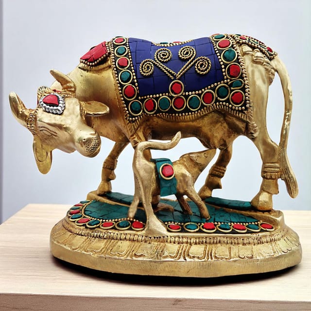 Brass Showpiece Gaye bachada stone Statue - 6.5*4*5 inch (BS382)