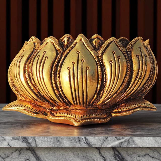 Brass Showpiece Wall Hanging Lotus Flower God Idol Statue - 4*1.2*3 Inch (BS1607 D)