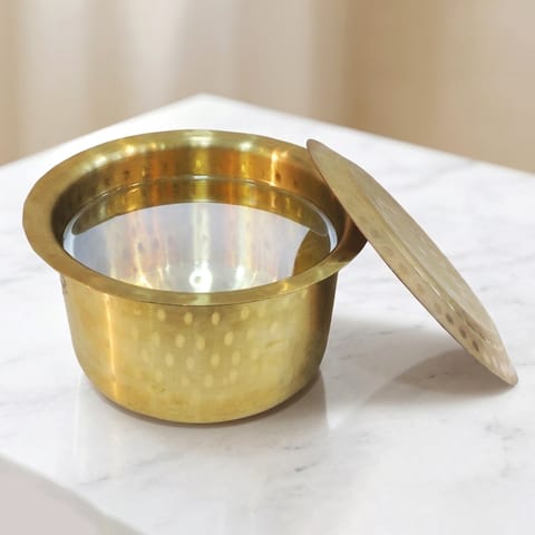 Brass Kitchen Purpose Bhagona With Lid, Capacity : 2.75 Liter - 8.7*8.7*5 Inch (Z637 C)