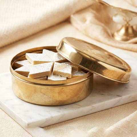 Brass Roti Box, Katordan - 8.3*8.3*3.3 Inch (Z586 F)