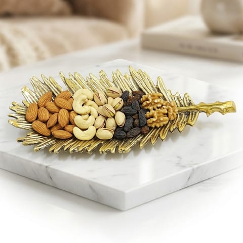 Aluminium Showpiece Leaf Statue With Box (AS541 C)