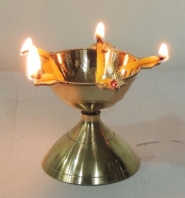 Panchmukhi Deepak No. 3 - 2.9*2.9*2.4 inch (Z292 E)