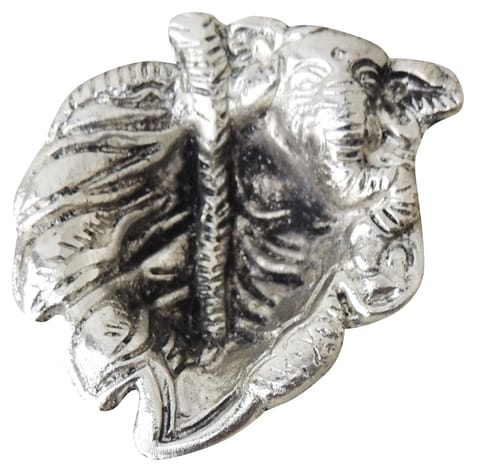 Aluminium Showpiece Deepak With Ganesh On Patta Statue - 2.2*2.5*0.5 Inch (AS268 D)