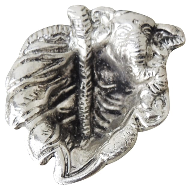 Aluminium Showpiece Deepak With Ganesh On Patta Statue - 2.2*2.5*0.5 Inch (AS268 D)