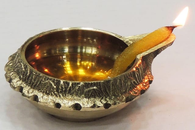 Brass Table Decor Oil Lamp Kuber Deepak - 3*2.5*1.2 inch (Z140 D)