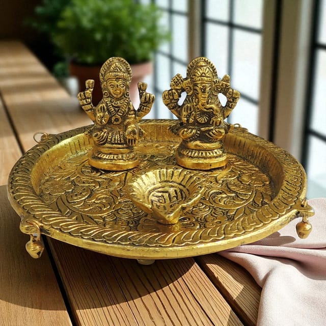 Aluminium Showpiece Laxmi Ganesh Puja Thali - 5.5*5.5*2.5 Inch (AS506 G)