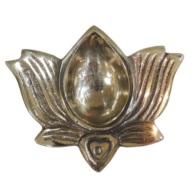 Brass Showpiece Kamal Deepak God Idol Statue - 3.3*2.5*0.5 Inch (BS1837 C)