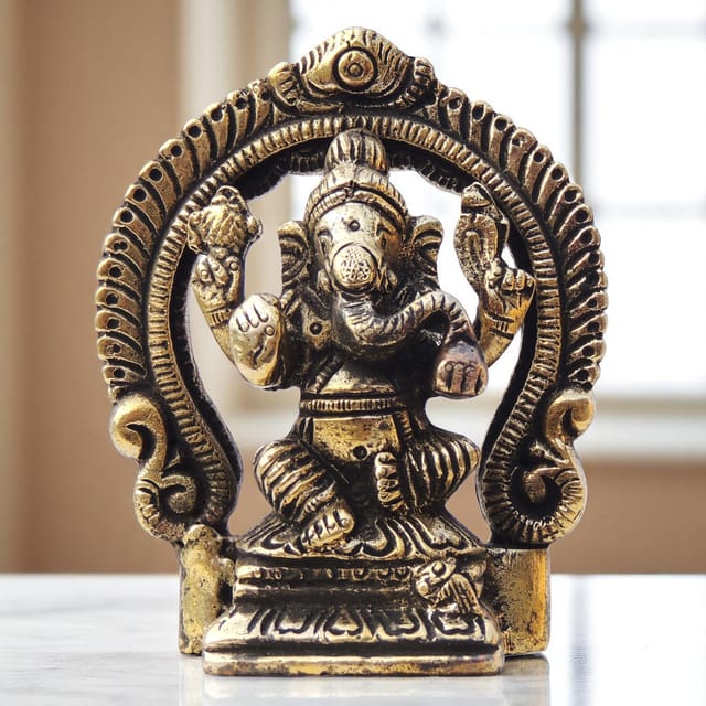Brass Showpiece Ganesh Circle God Idol Statue - 2.6*1.1*3.1 Inch (BS1416 G)