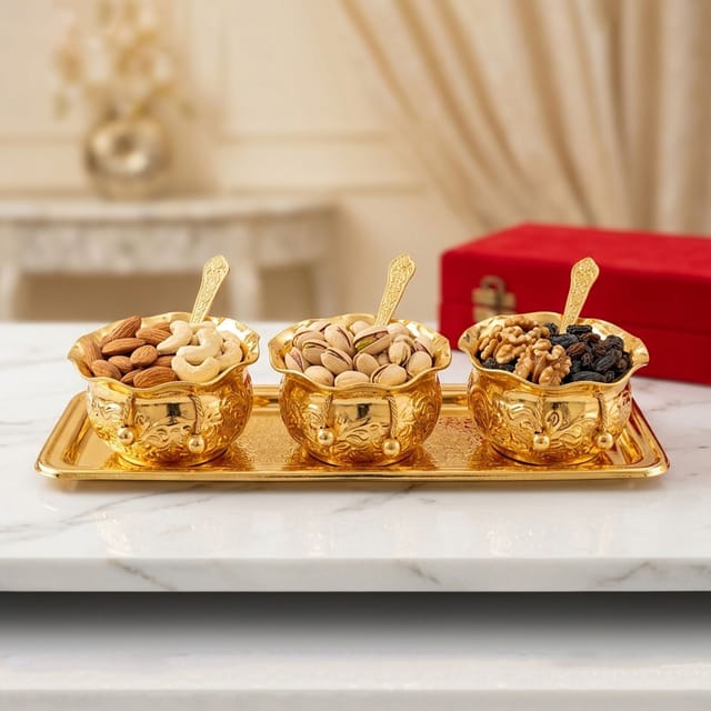 Brass Decorative 3 Pieces Bowl Set With Tray Packed in Velvet Box (B292 G)